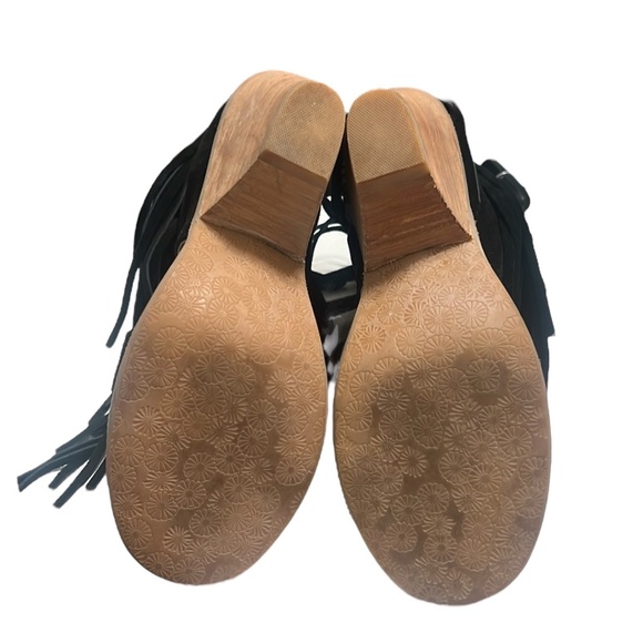 Koolaburra Piaz II Boho Fringe Suede Cut Cuff Heeled Sandals Size 9 - Picture 9 of 11